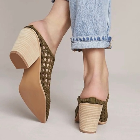 Jeffrey Campbell Leone Woven Leather Weaved Slip On Mule Size 6 Green Point Toe - Picture 2 of 12